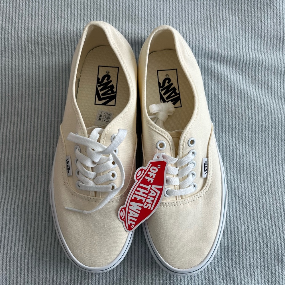 Vans Authentic Shoe size 8.5 W